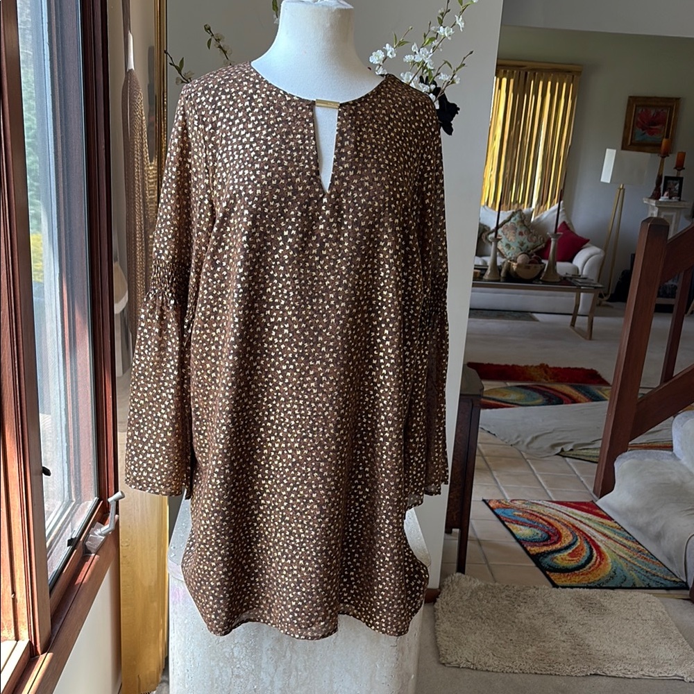 NWT Brown w/ Gold leaves 🍂 imprinted in fabric mini dress.